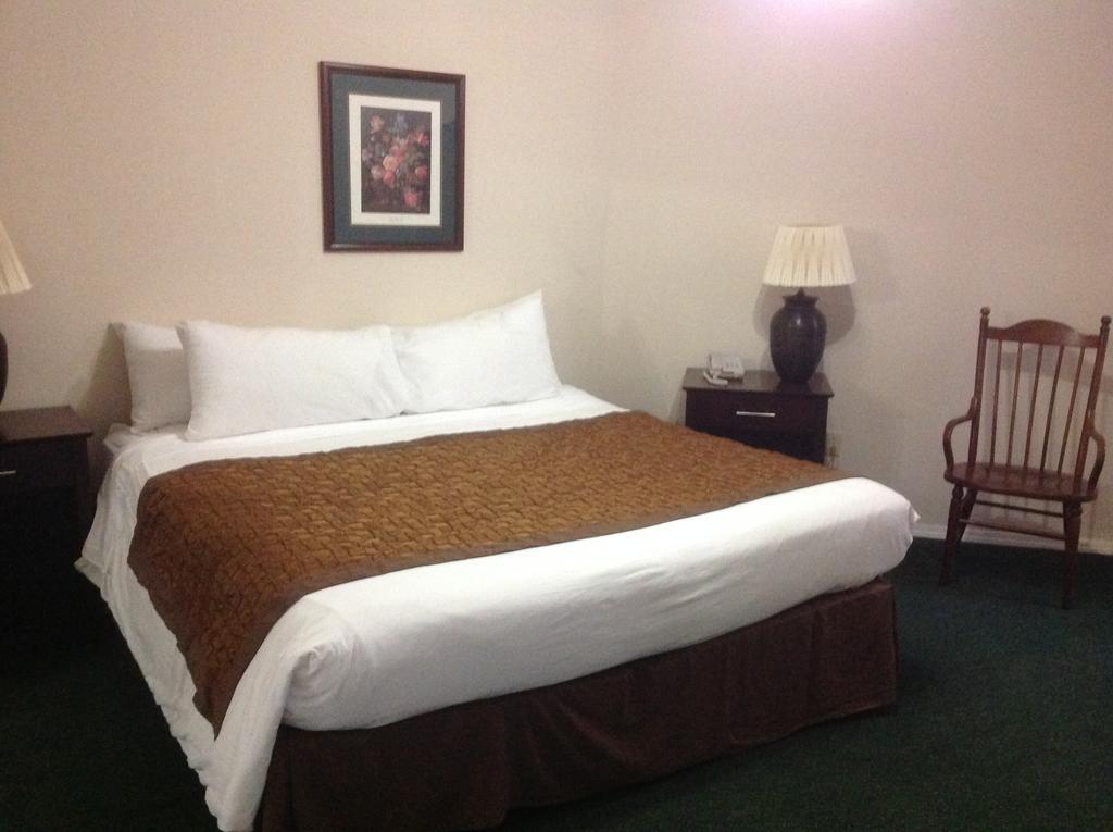 Deluxe King Studio Suite Non-Smoking,1279085419:JPEG